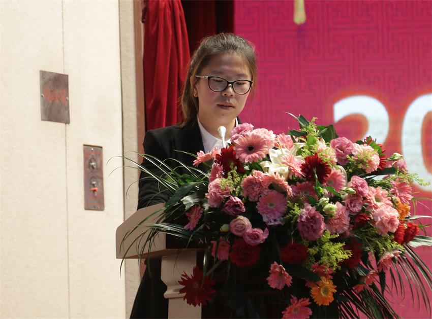 集团执行总裁、江苏乐鱼在线注册_乐鱼（中国）公司总经理石伟伟同志宣读人事任免决定